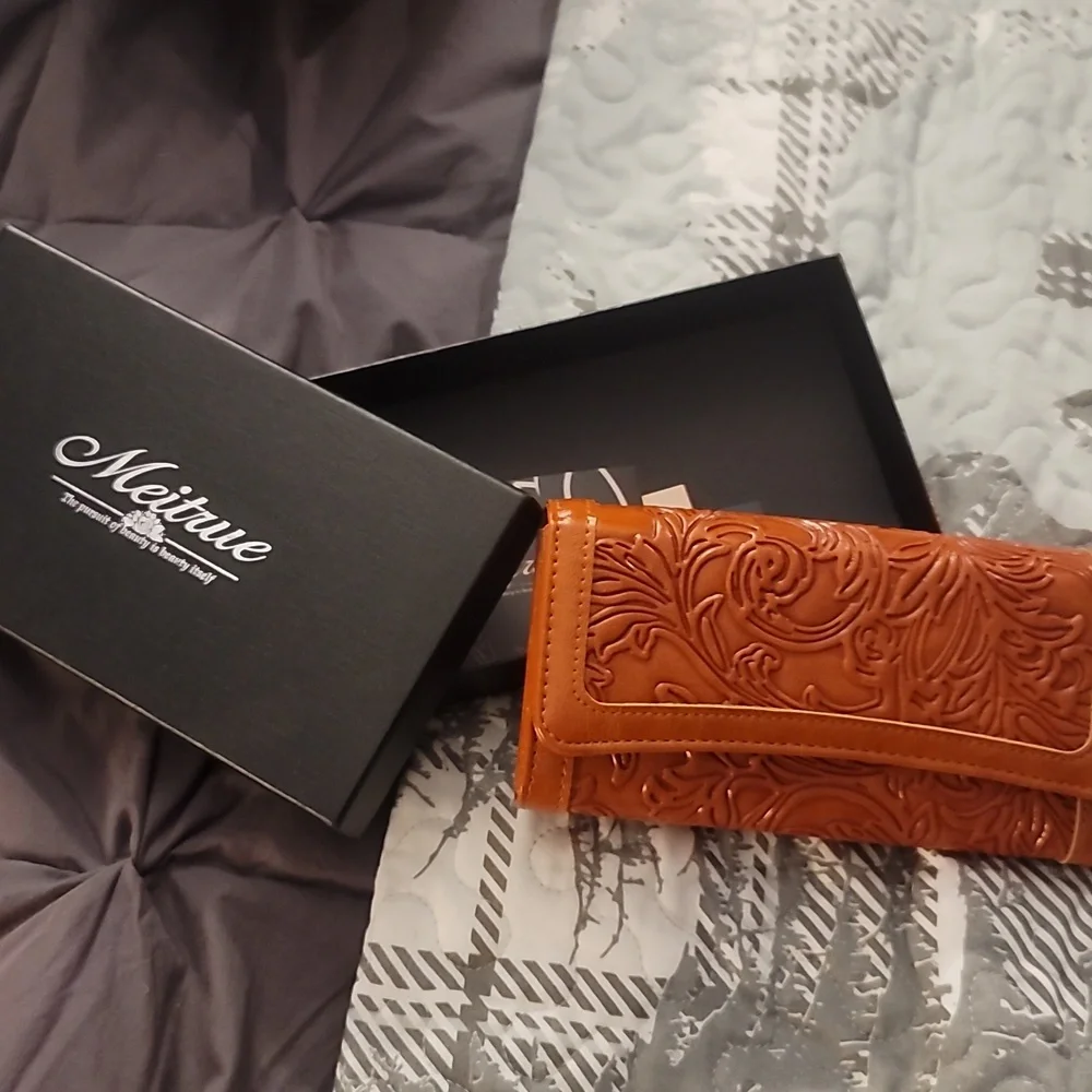 Wallet - Picture 4 of 7
